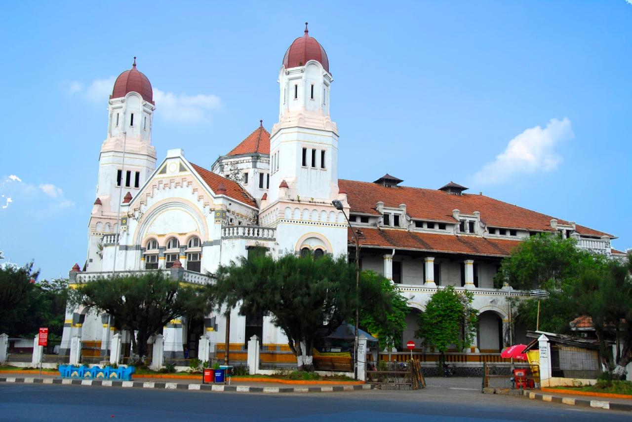 Lawang sewu tengah jawa semarang wisata sejarah tempat